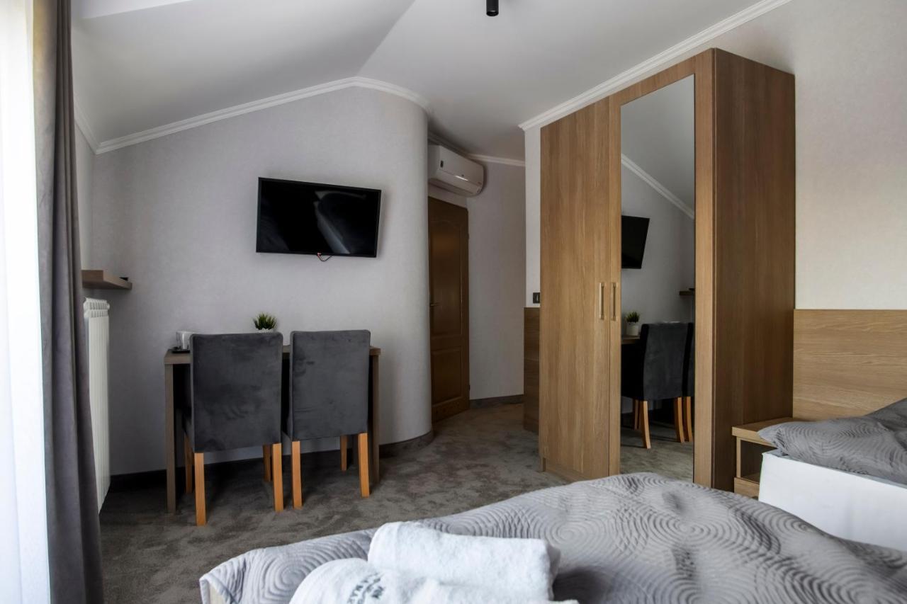Willa Marcel Park Villa Busko-Zdrój Kültér fotó