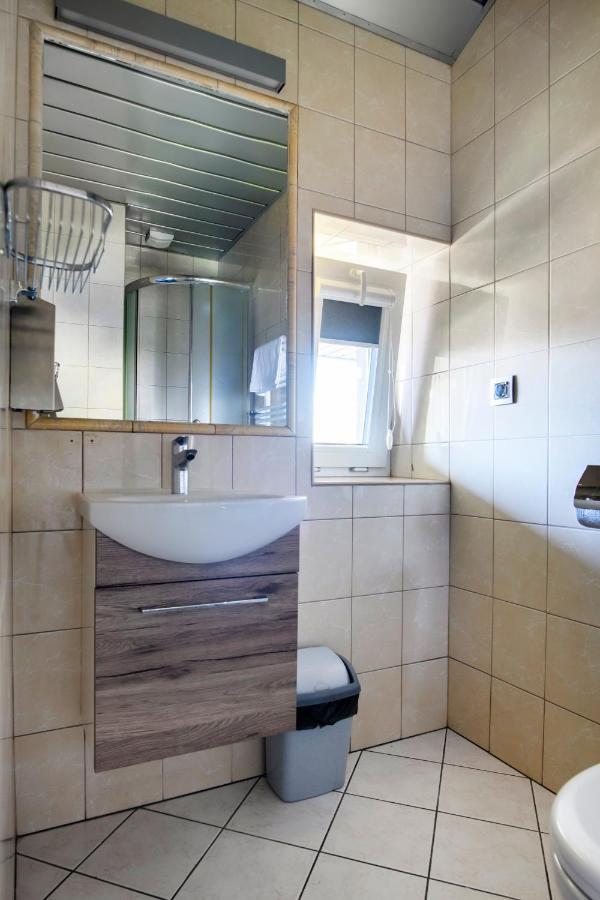 Willa Marcel Park Villa Busko-Zdrój Kültér fotó